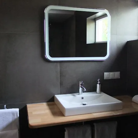 בית נופש Jeziorosfera. Stodola Przy Wodzie. מארנגובו