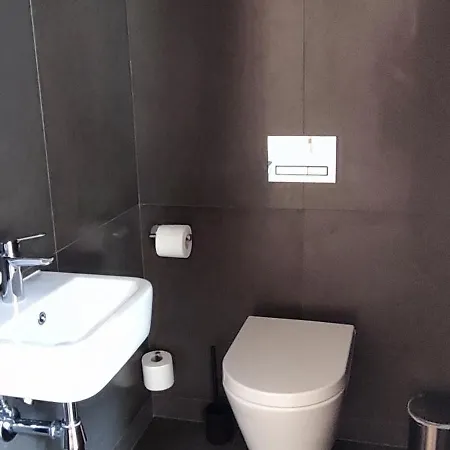 Jeziorosfera. Stodola Przy Wodzie. בית נופש מארנגובו