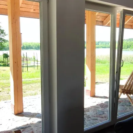 Jeziorosfera. Stodola Przy Wodzie. Holiday home *