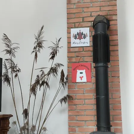 Jeziorosfera. Stodola Przy Wodzie. Casa de Férias *